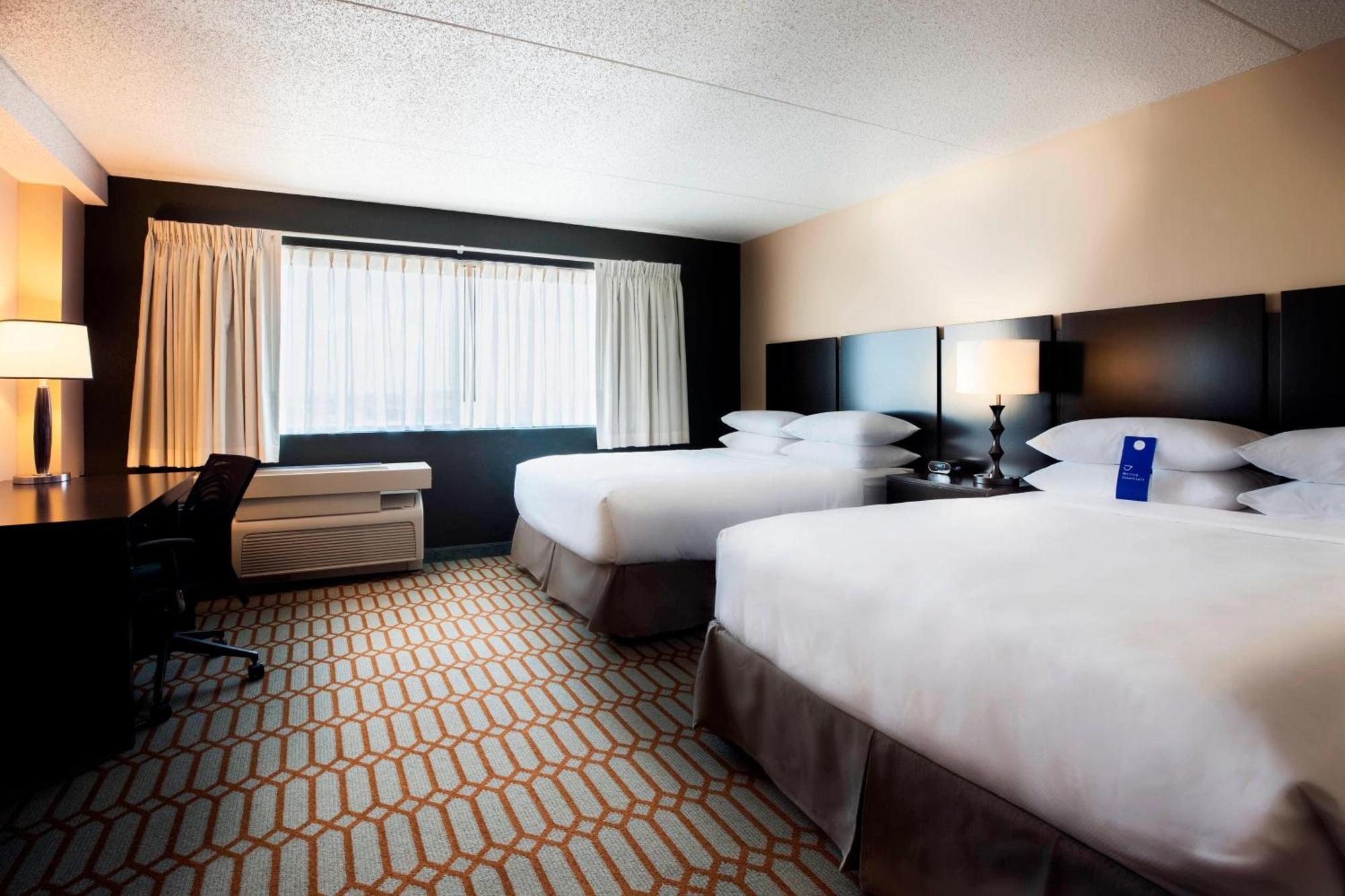 Delta Hotels By Marriott Фарго Экстерьер фото