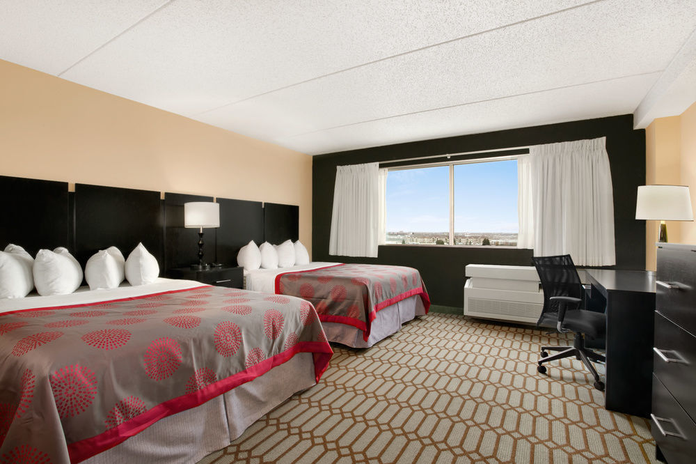 Delta Hotels By Marriott Фарго Экстерьер фото